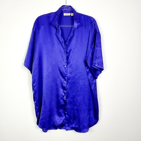 VICTORIA'S SECRET BUTTON FRONT SLEEPWEAR - Picture 1 of 6